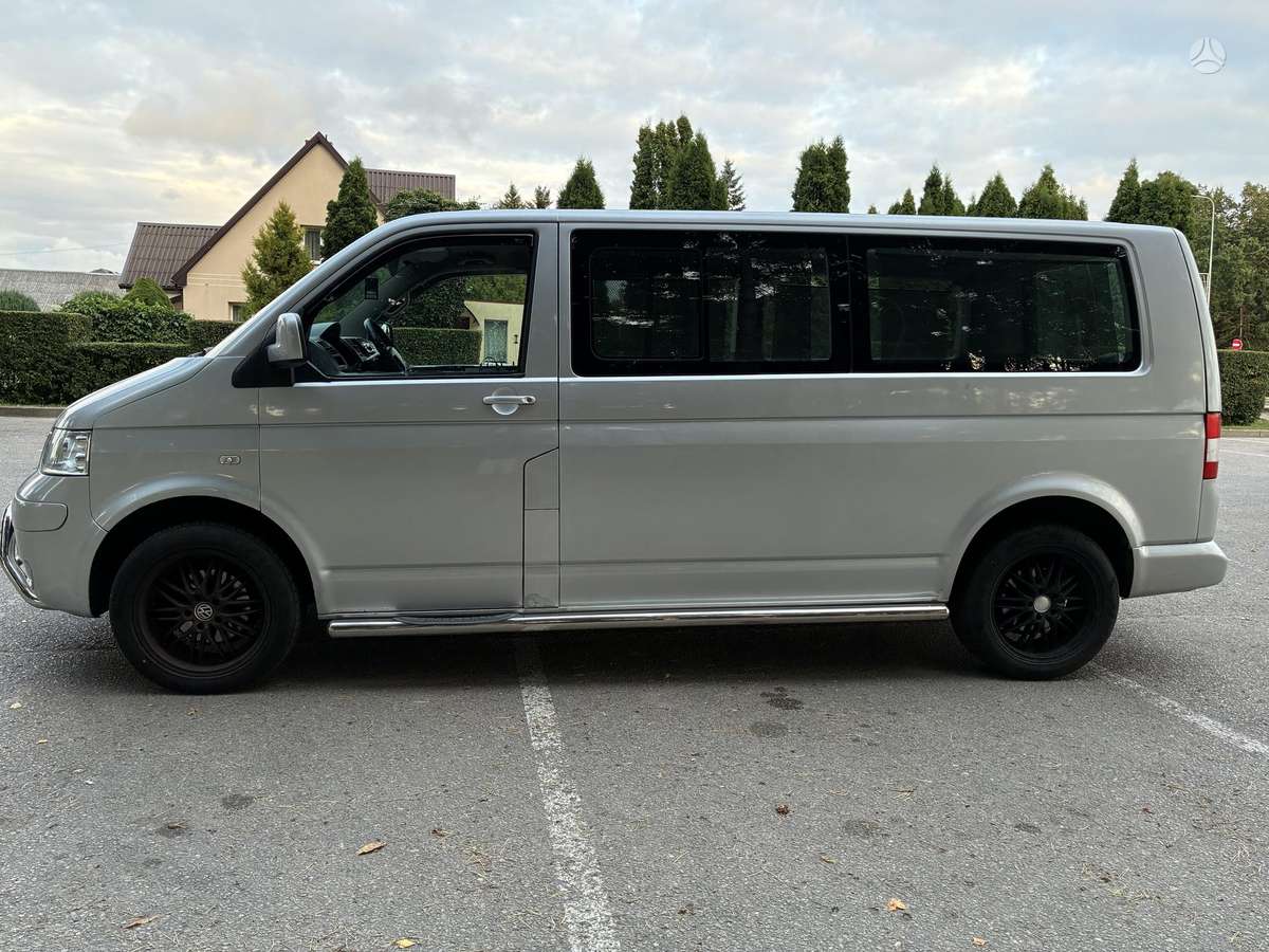 Volkswagen Caravelle - 9