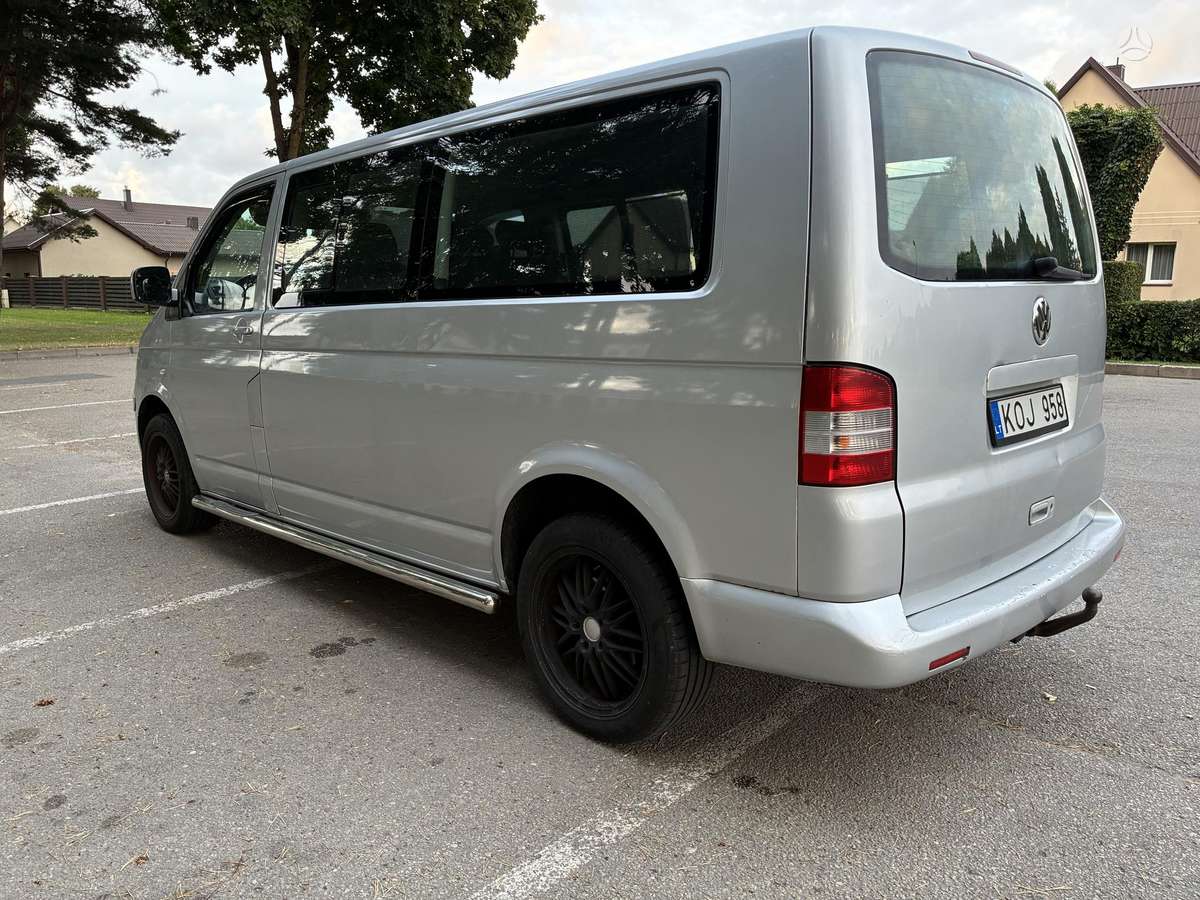 Volkswagen Caravelle - 8