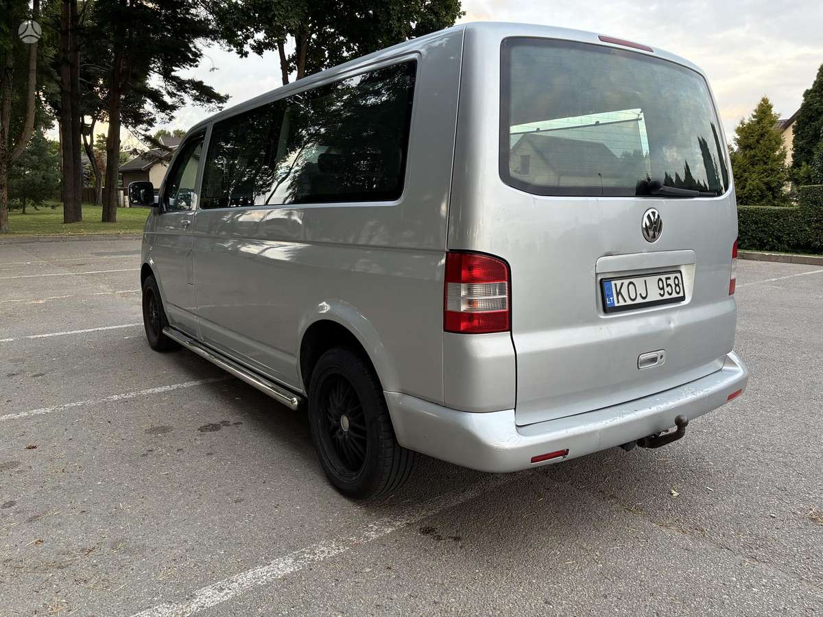 Volkswagen Caravelle - 10