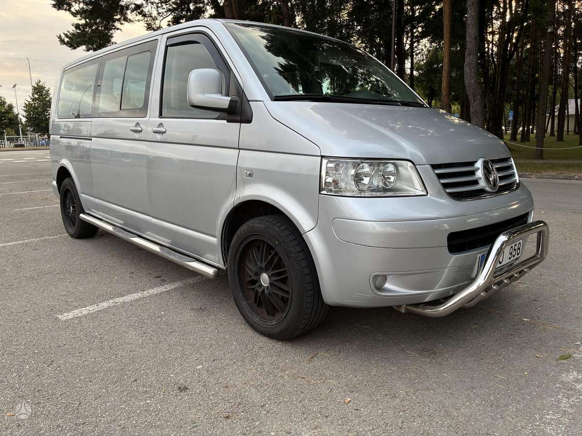 Volkswagen Caravelle - 2
