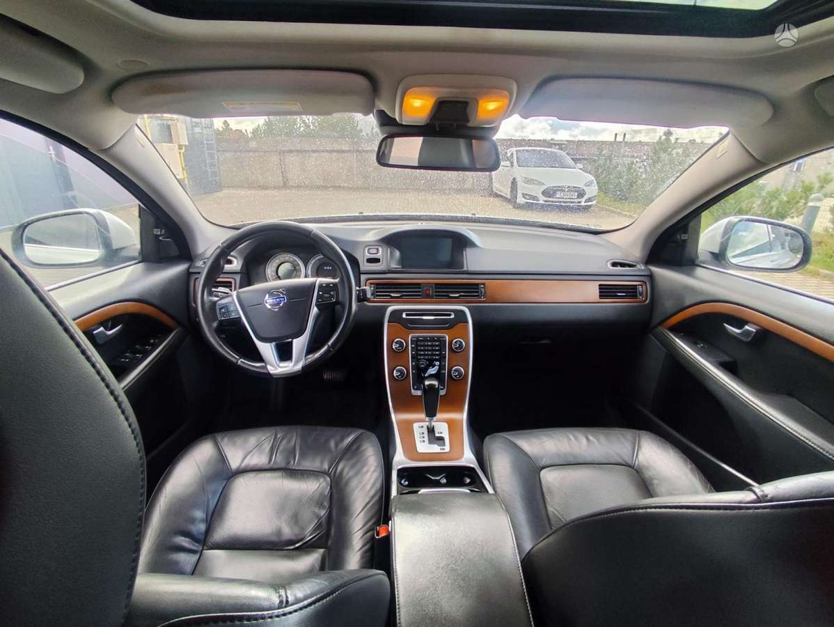 Volvo S80, 2.4 l., Седан
