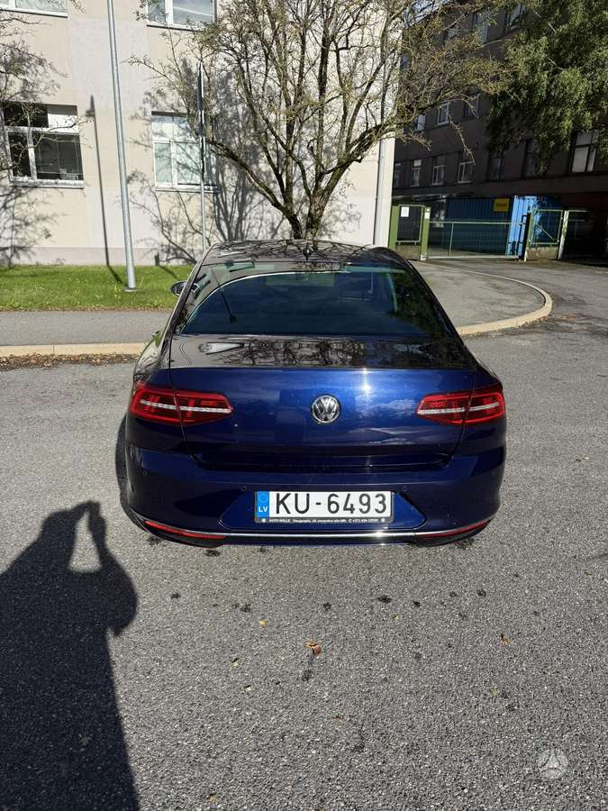 Volkswagen Passat - 3