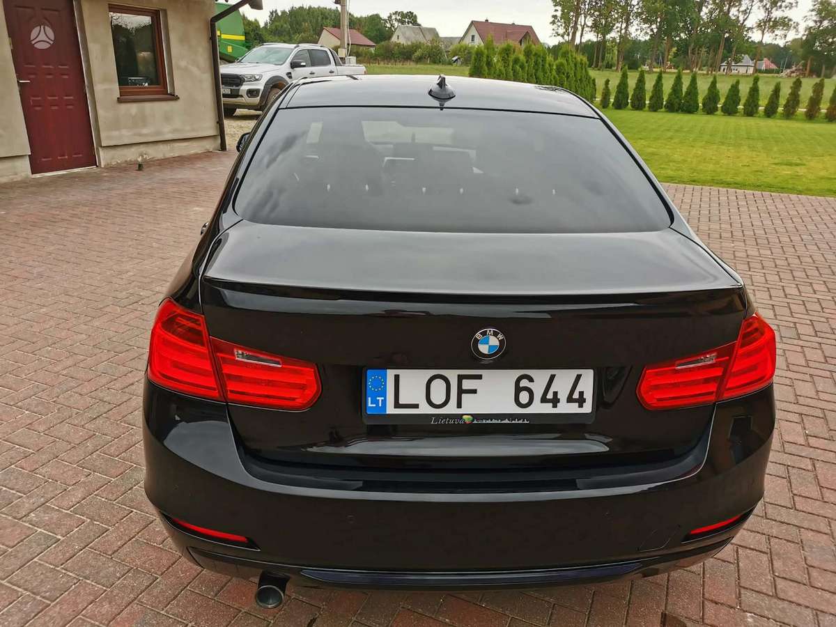 BMW 320, 2.0 l., Седан