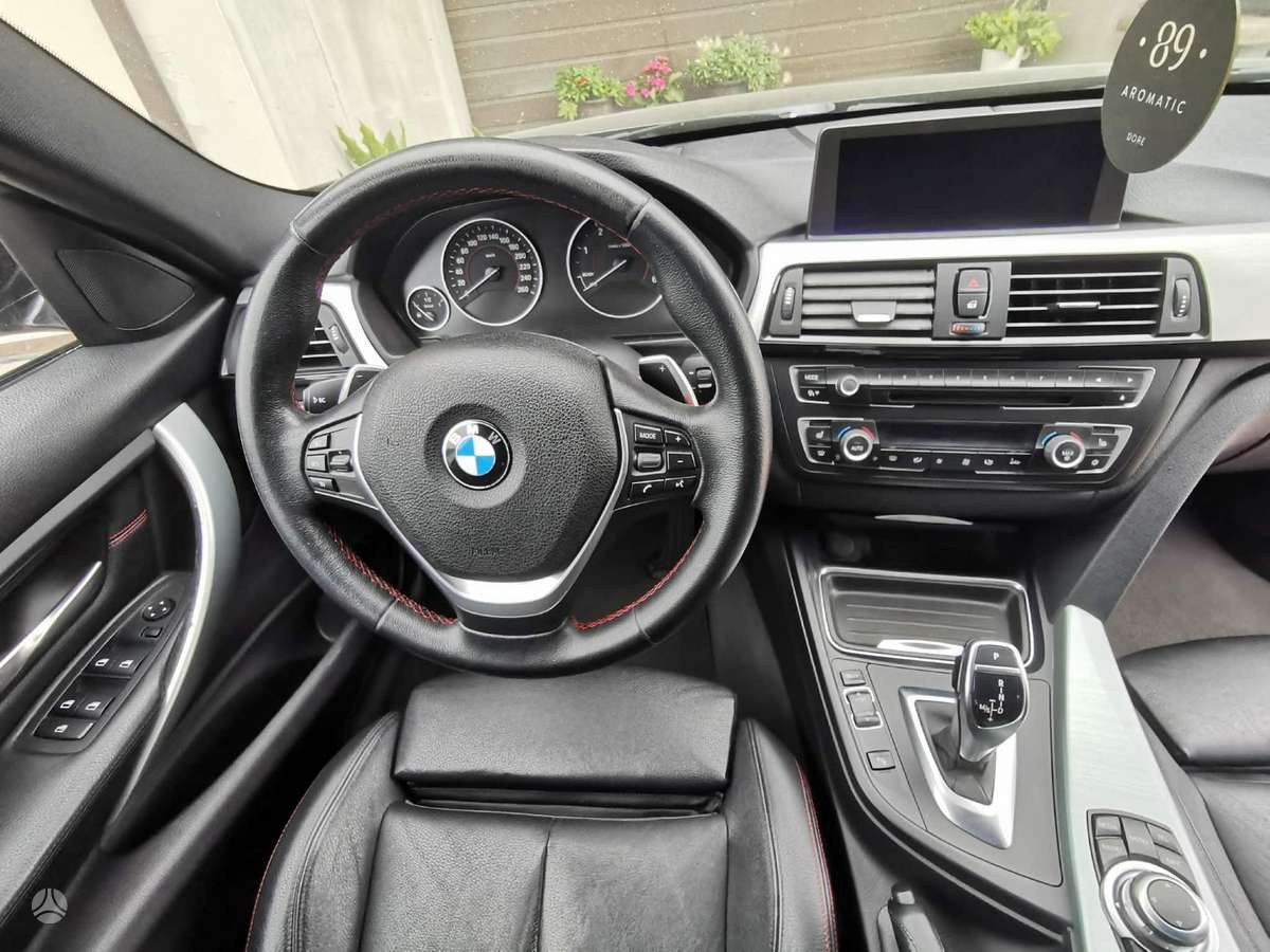 BMW 320, 2.0 l., Седан