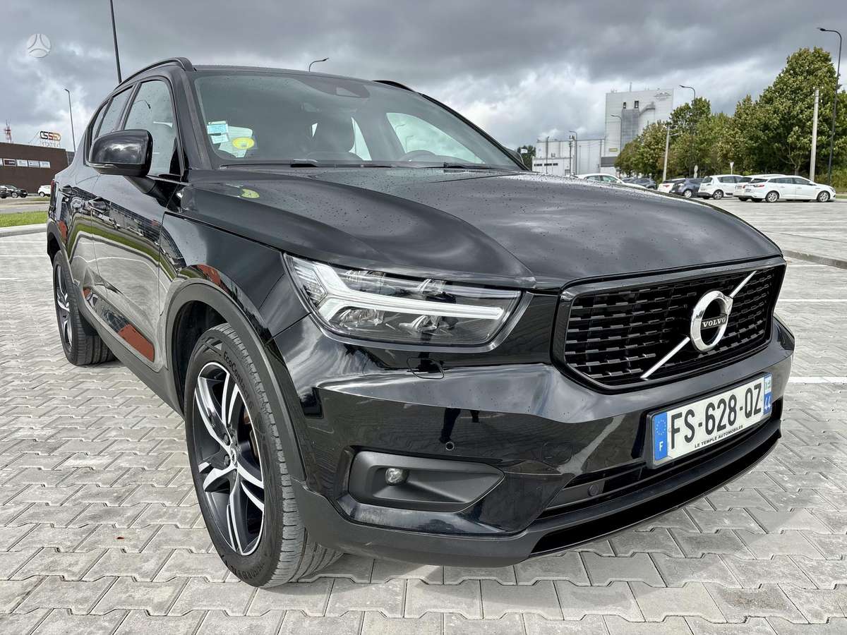 Volvo XC40 - 1