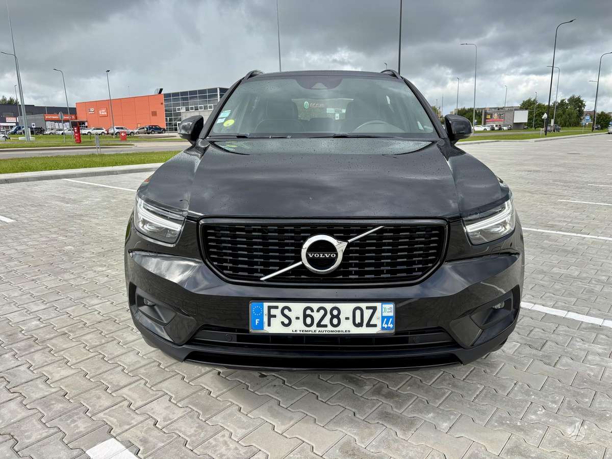 Volvo XC40 - 2