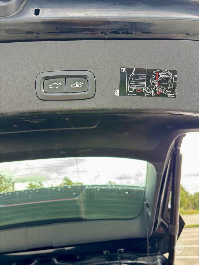 Volvo XC40 - 11