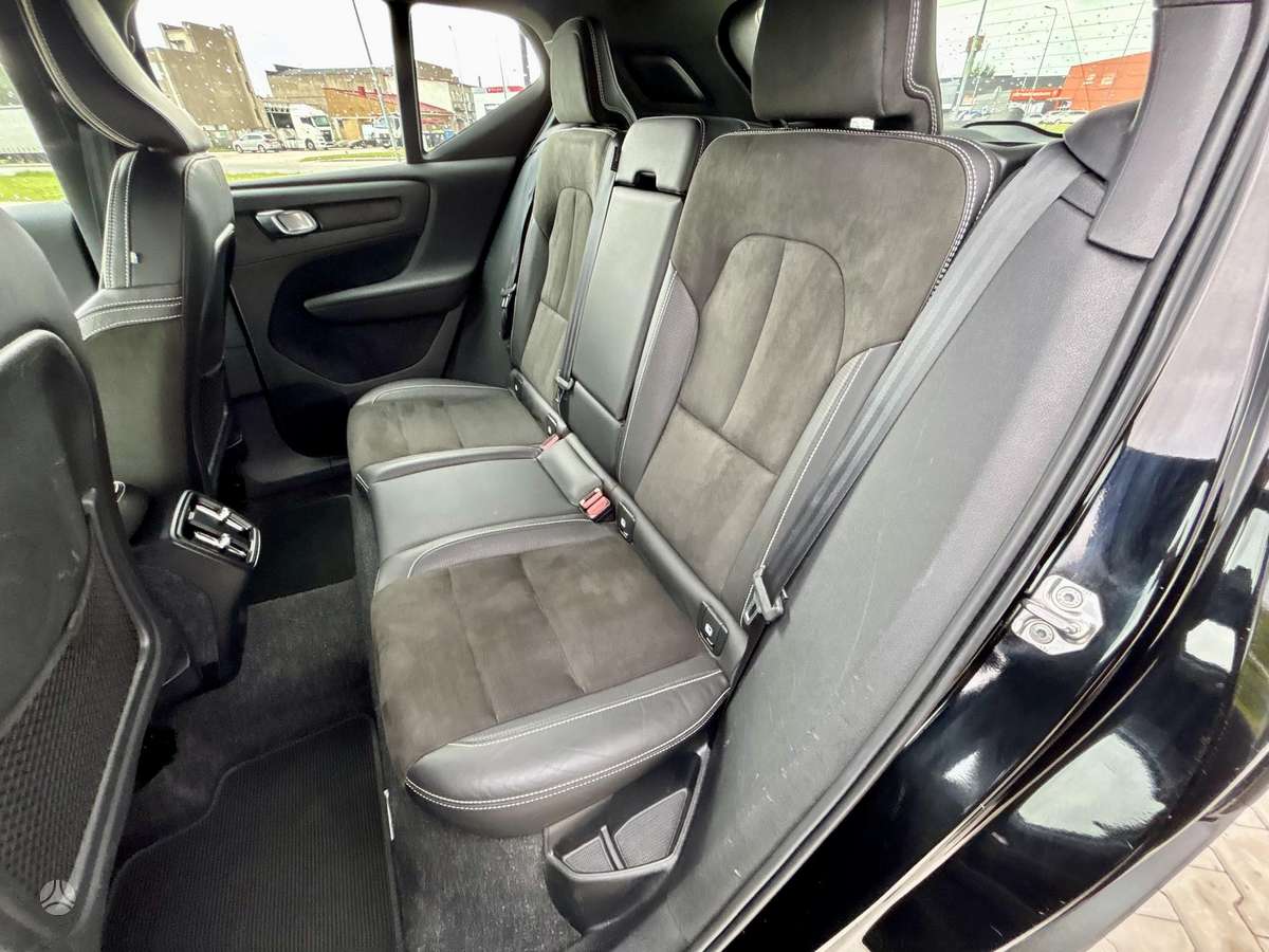 Volvo XC40 - 12