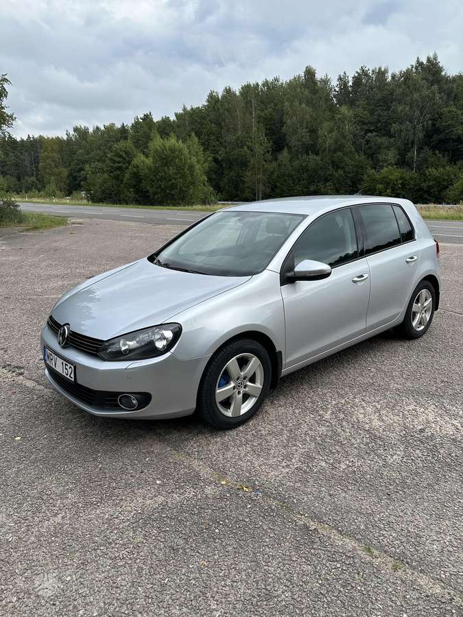 Volkswagen Golf - 2