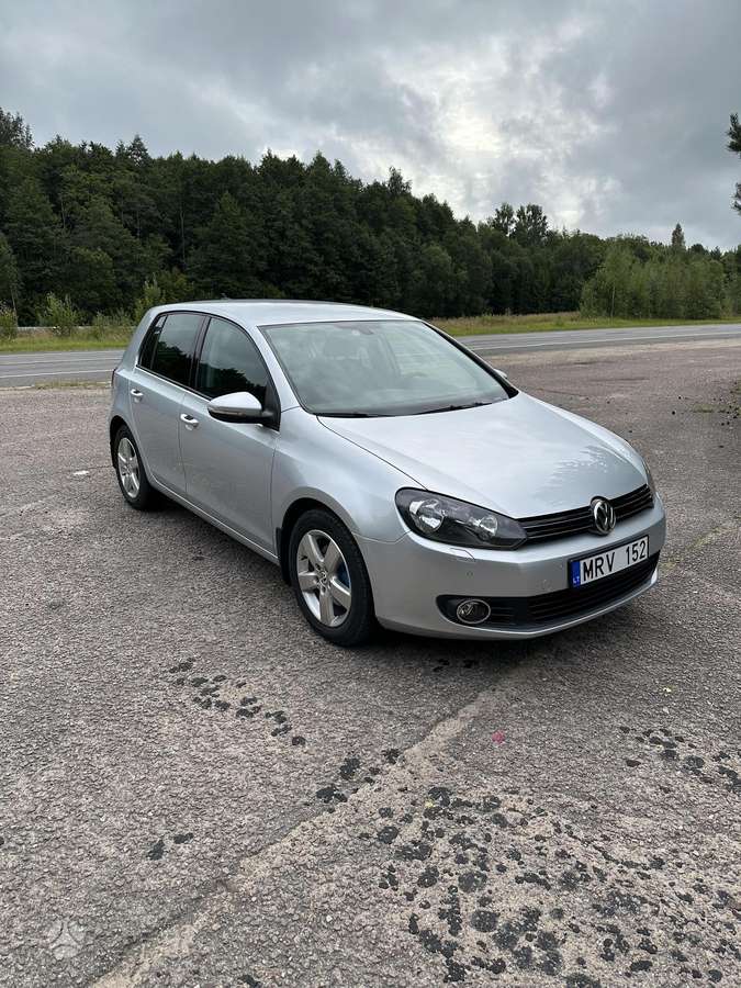 Volkswagen Golf - 4