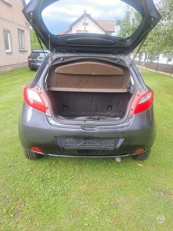 Mazda 2, 1.6 l., Хэтчбек