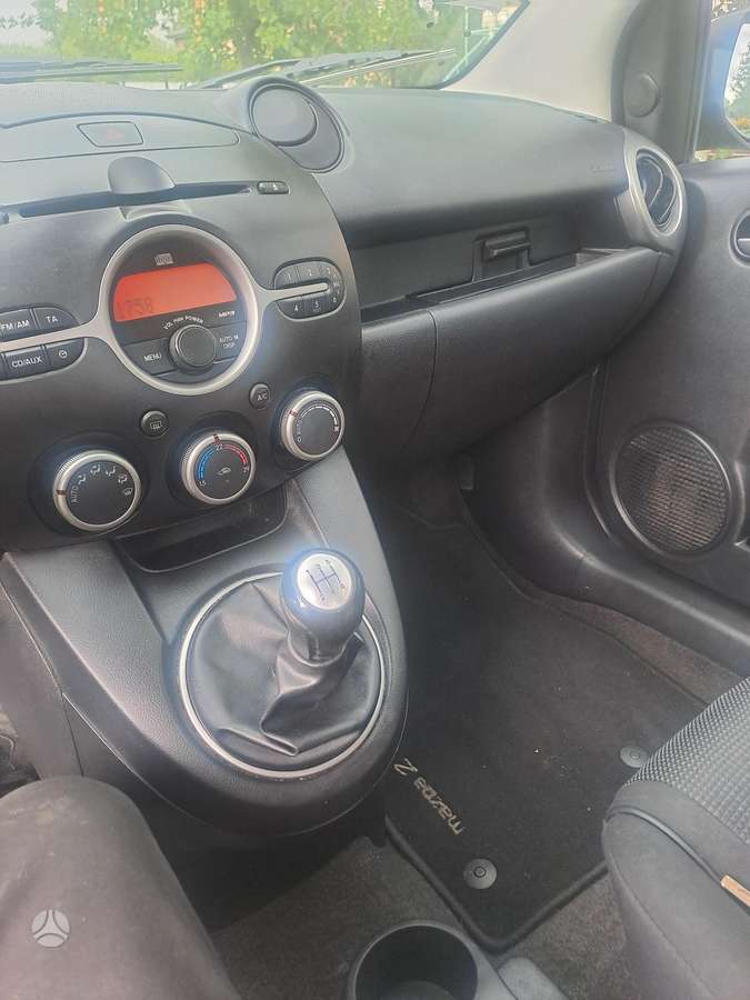Mazda 2, 1.6 l., Хэтчбек