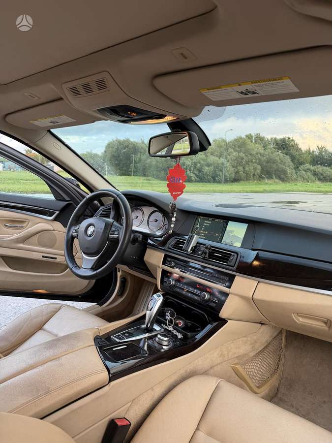 BMW 528, 3.0 l., Седан