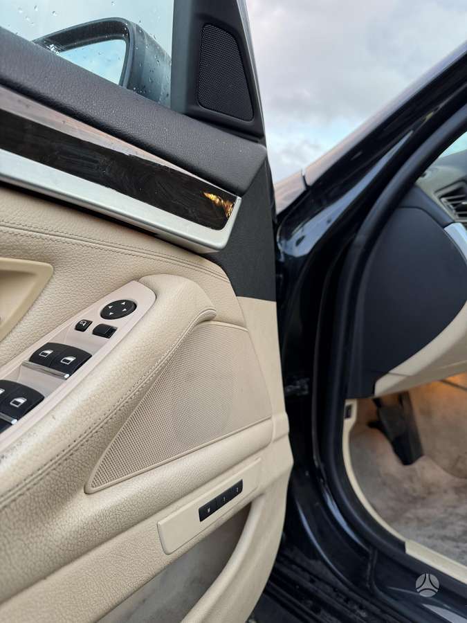 BMW 528, 3.0 l., Седан