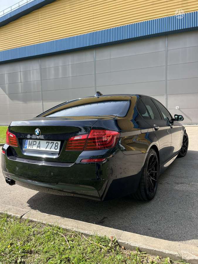 BMW 520, 2.0 l., Седан