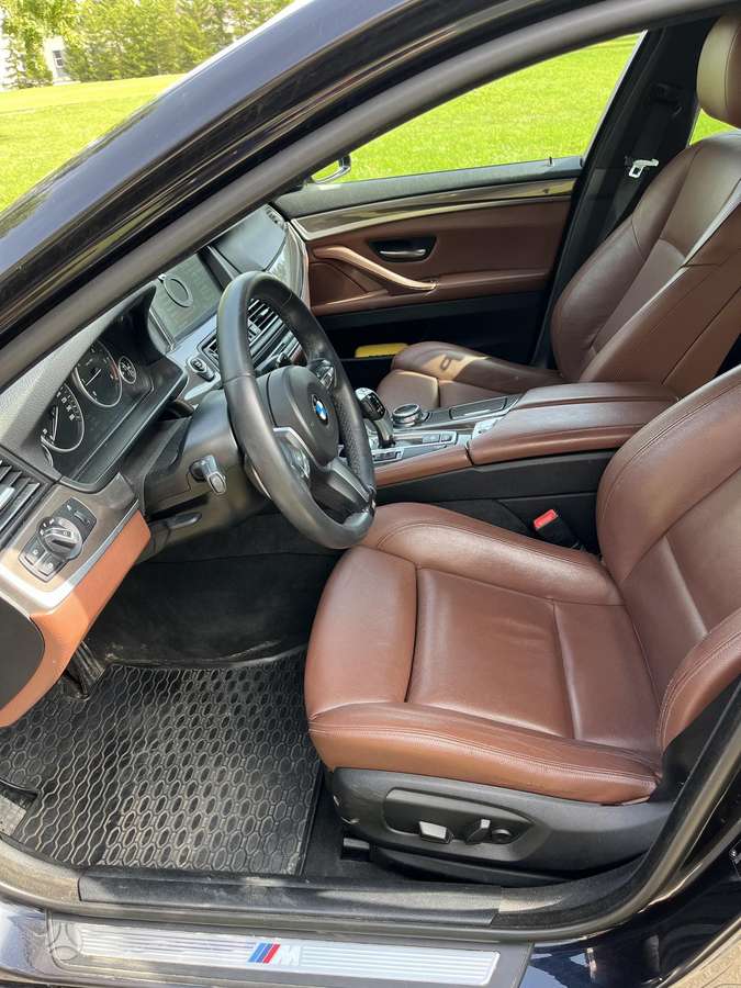 BMW 520, 2.0 l., Седан