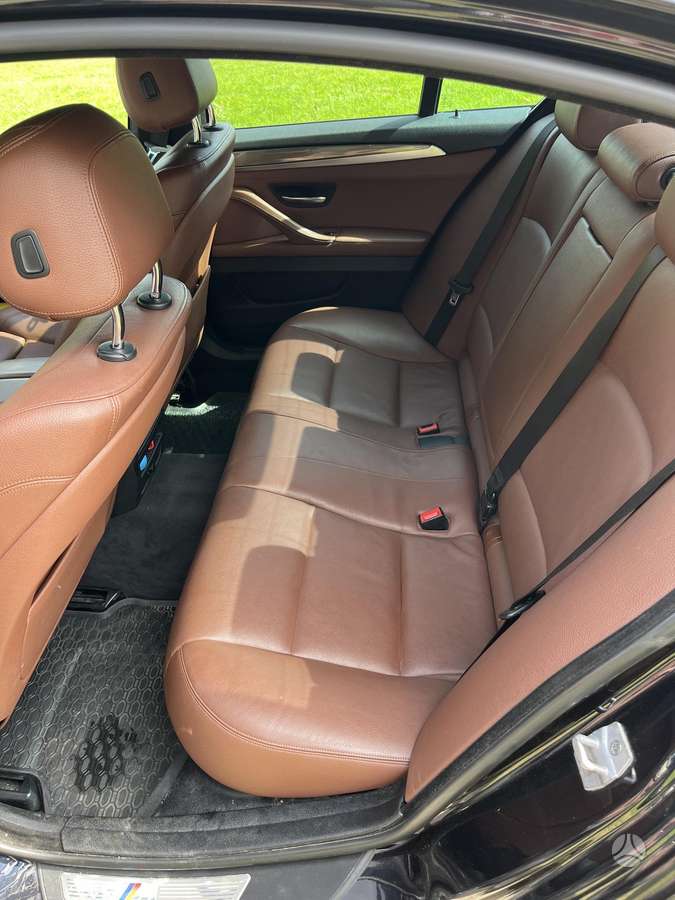 BMW 520, 2.0 l., Седан