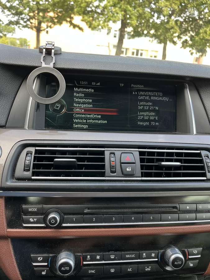 BMW 520, 2.0 l., Седан