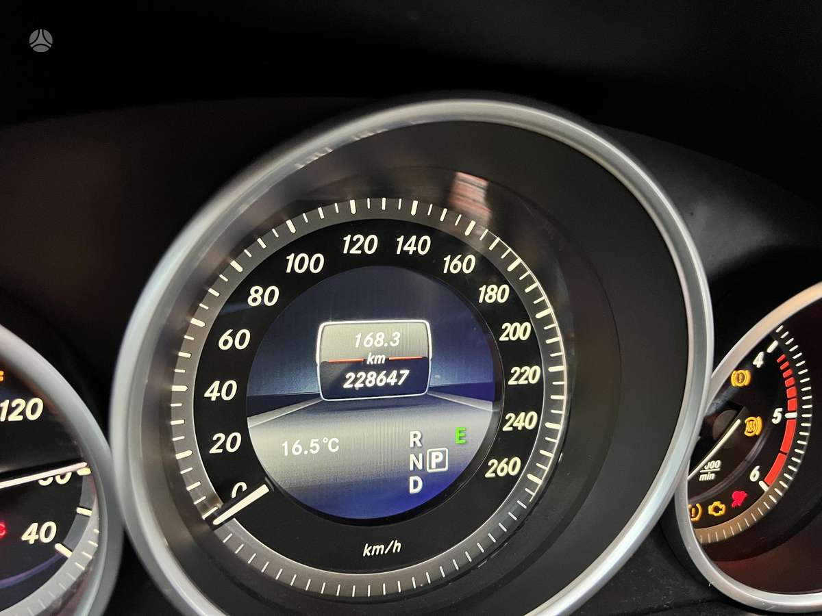 Mercedes-Benz E220, 2.1 l., Универсал