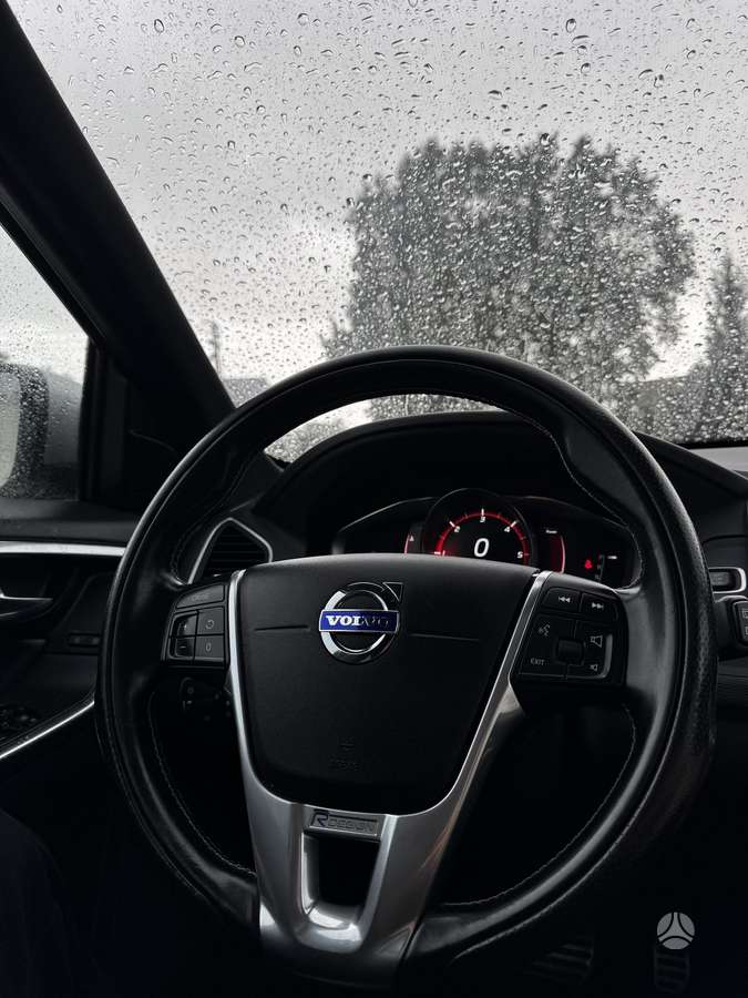 Volvo XC60 - 10