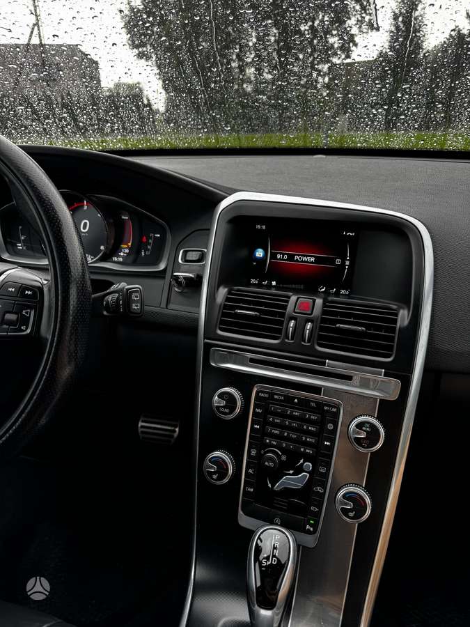 Volvo XC60 - 11