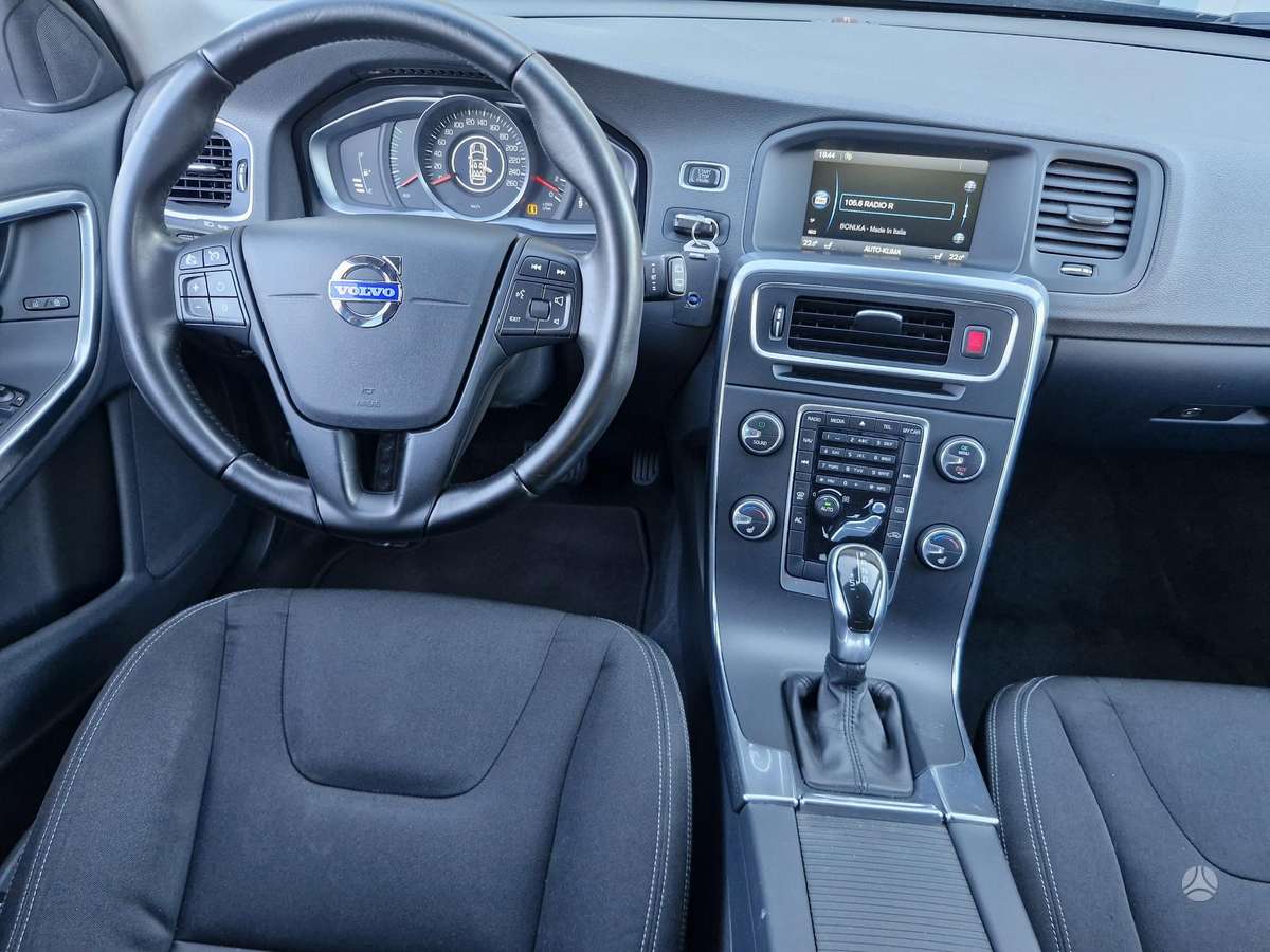 Volvo V60, 2.4 l., wagon