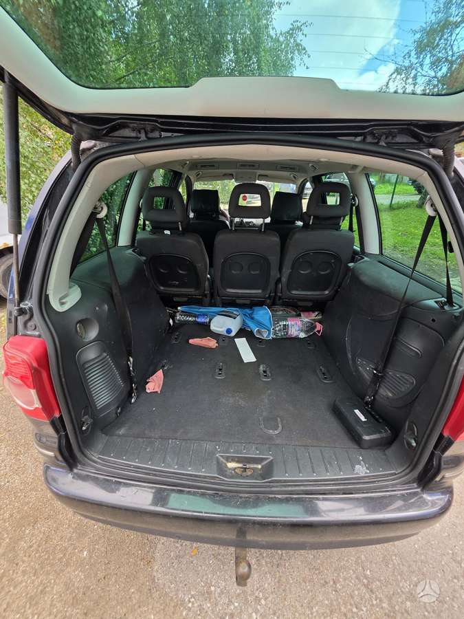 Volkswagen Sharan - 9
