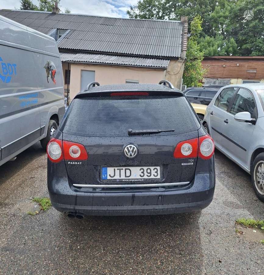 Volkswagen Passat - 3