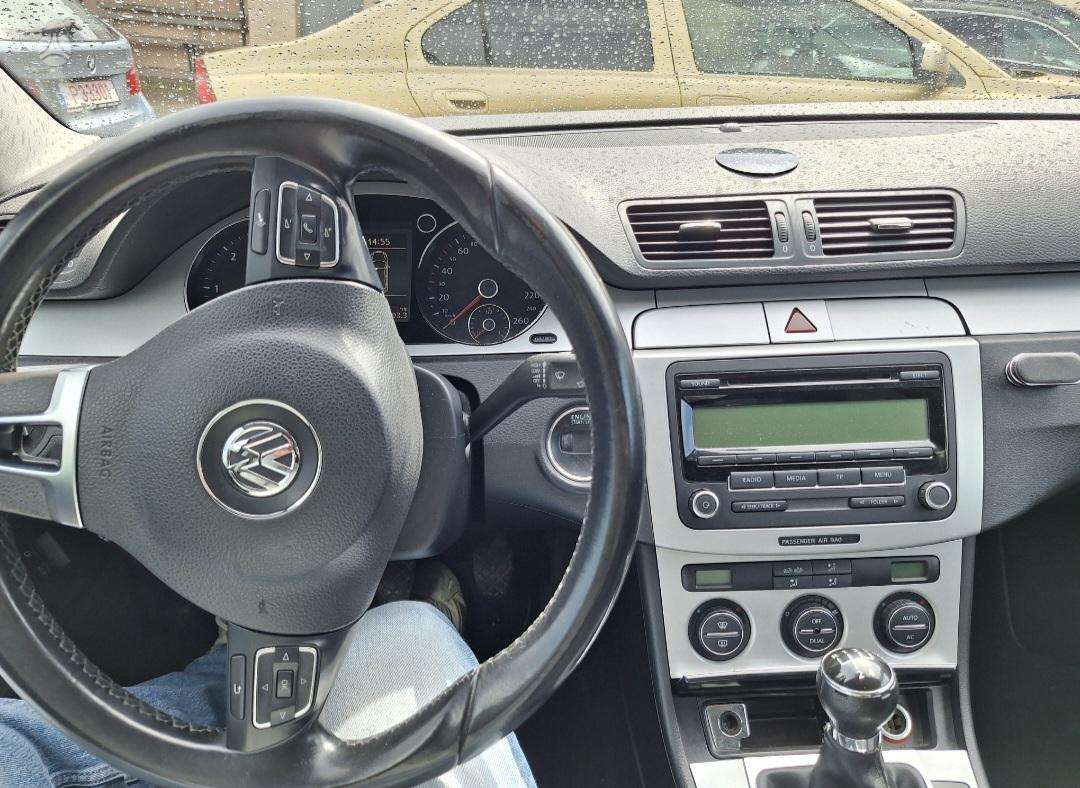 Volkswagen Passat - 7