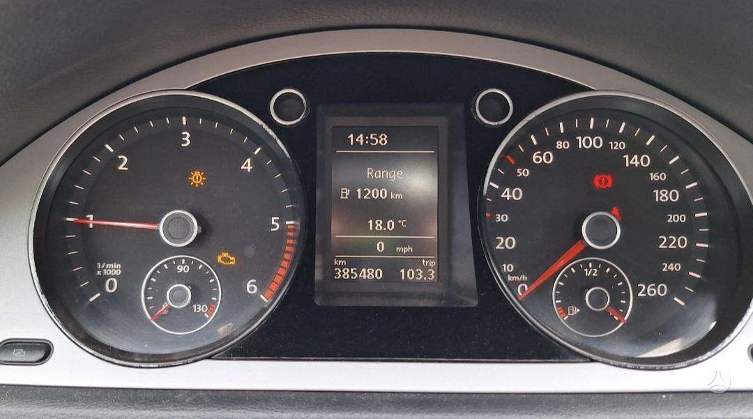 Volkswagen Passat - 8