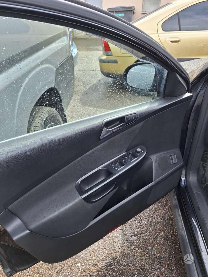 Volkswagen Passat - 12