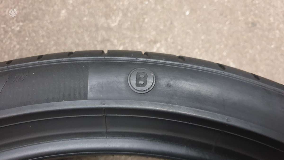 Pirelli PZero TM, summer 275/35 R22