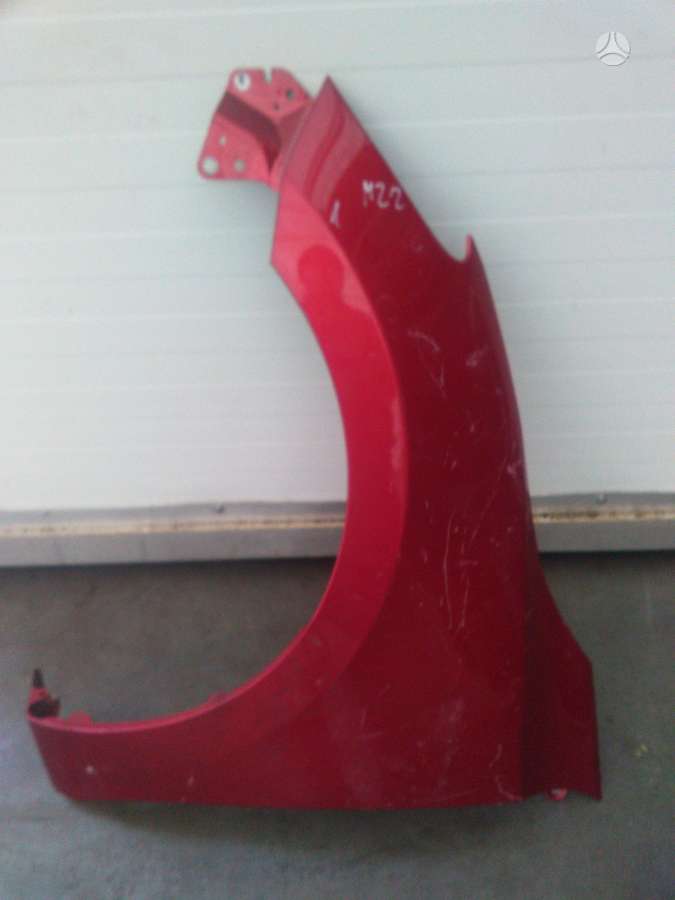 Mazda 2 kėbulo dalys