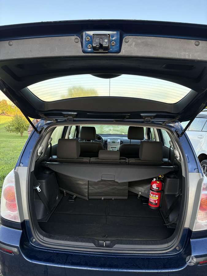 Toyota Corolla Verso, 2.0 l., Минивэн