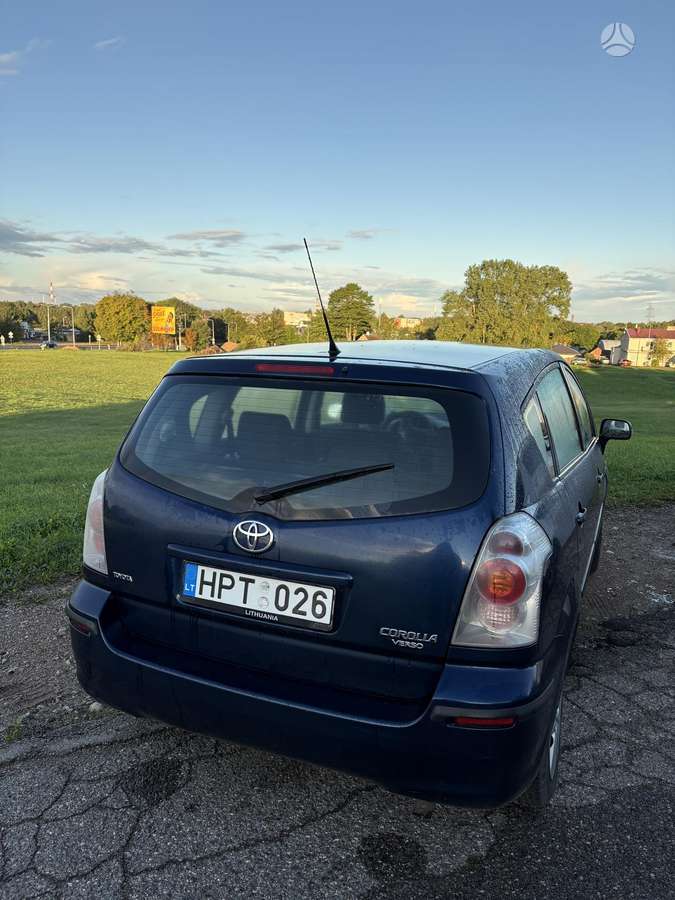 Toyota Corolla Verso, 2.0 l., Минивэн