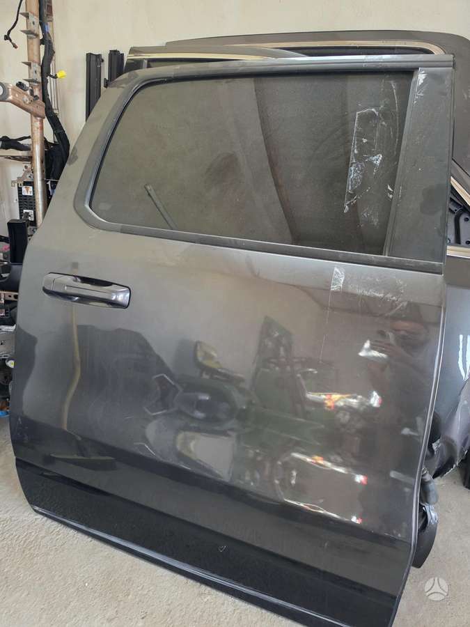 RAM 1500 body parts