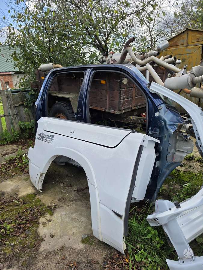 RAM 1500 kėbulo dalys