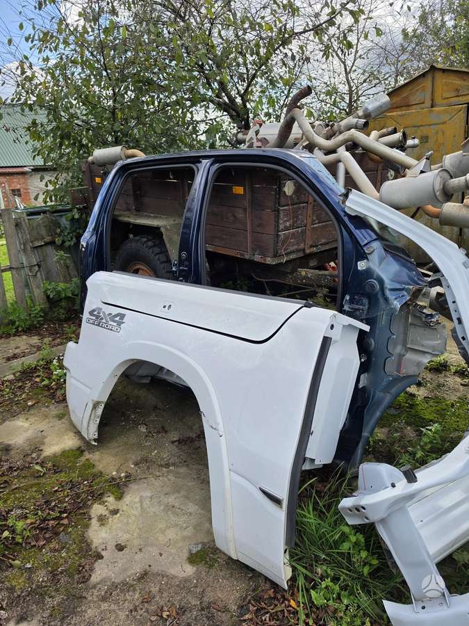 RAM 1500 kėbulo dalys