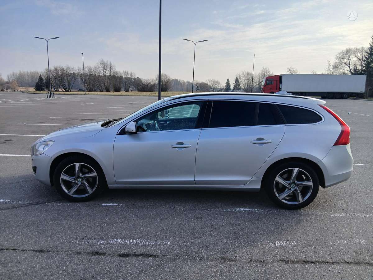 Volvo V60, 2.0 l., Универсал