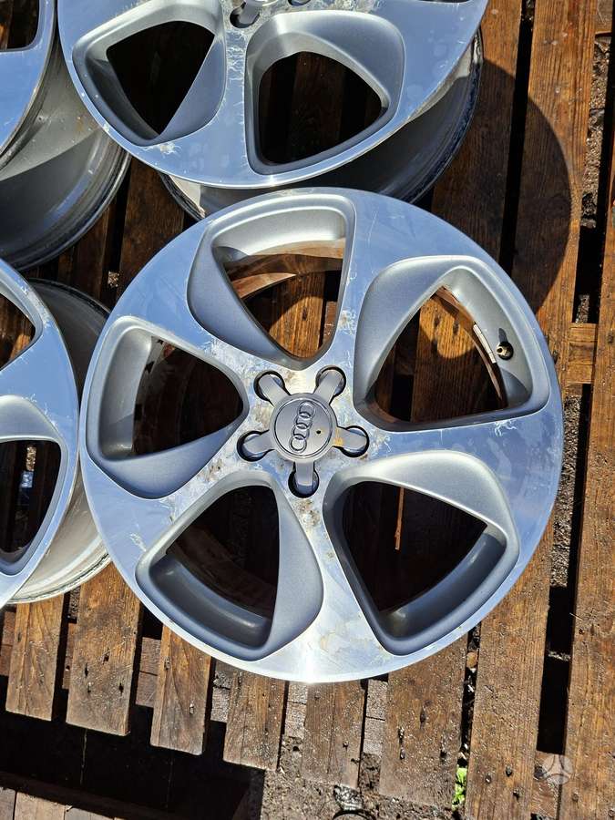 Audi A3 S3  ET51, легкосплавные , R18