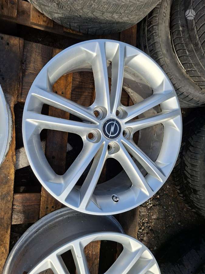 Opel Insignia ET42, light alloy, R18