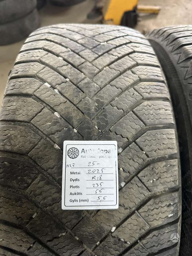 Continental, žieminės 235/55 R18