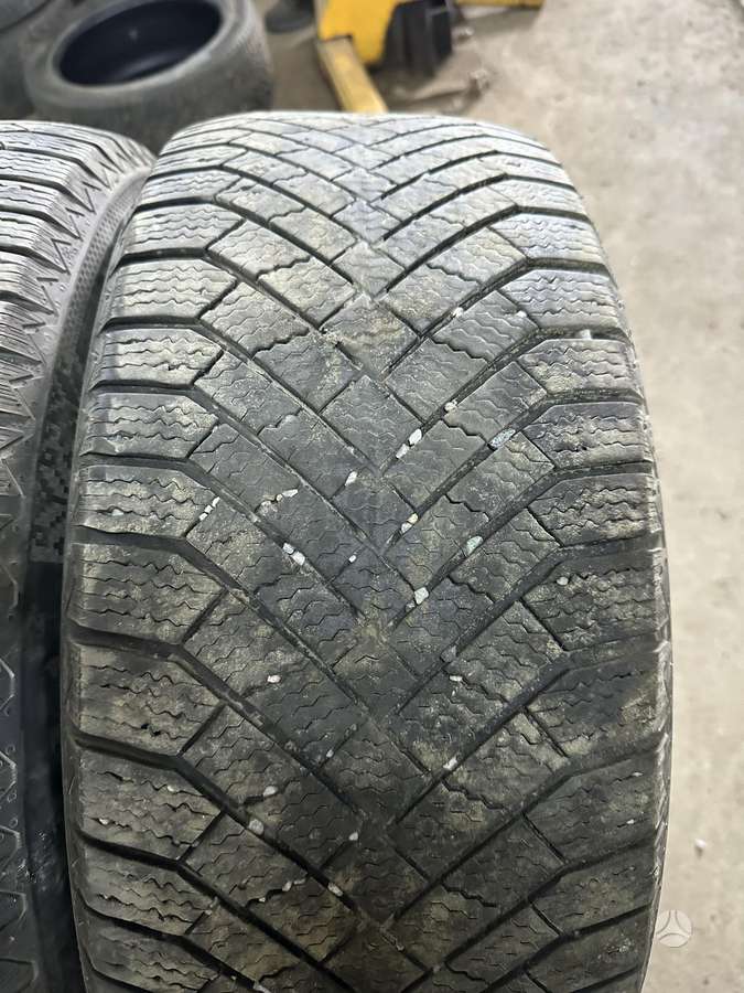 Continental, žieminės 235/55 R18