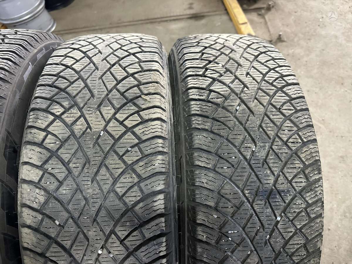 Nokian, winter 245/70 R17