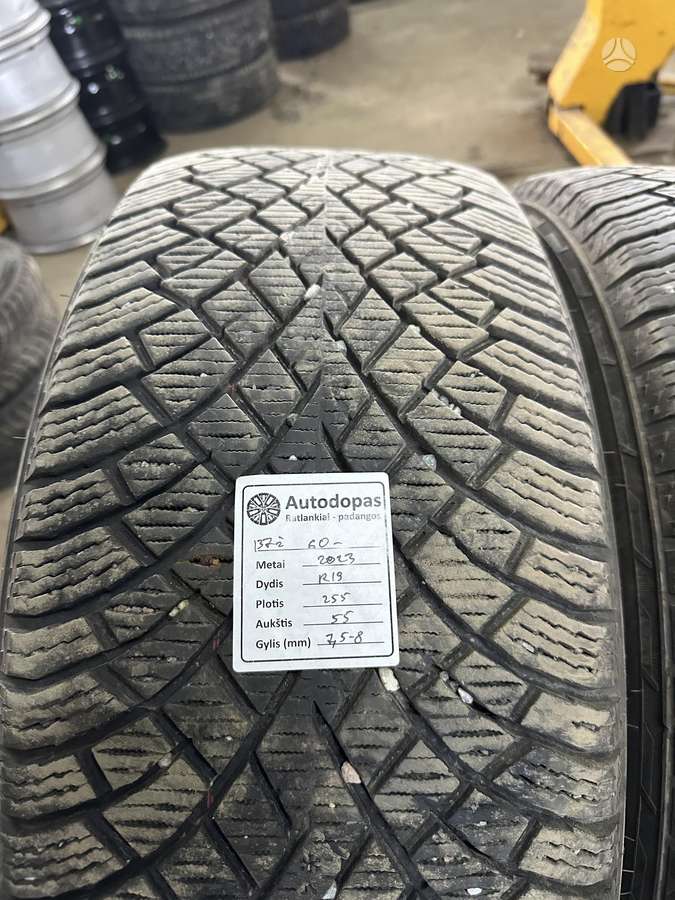 Nokian, žieminės 255/55 R19