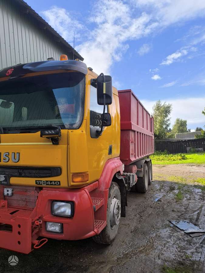 Sisu 440, dumpers / tippers