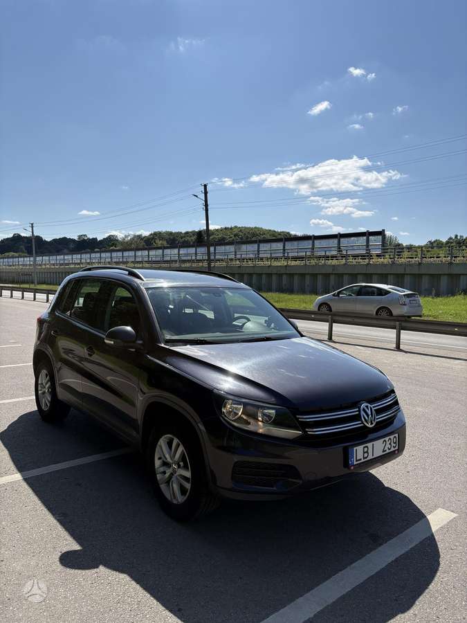 Volkswagen Tiguan - 2