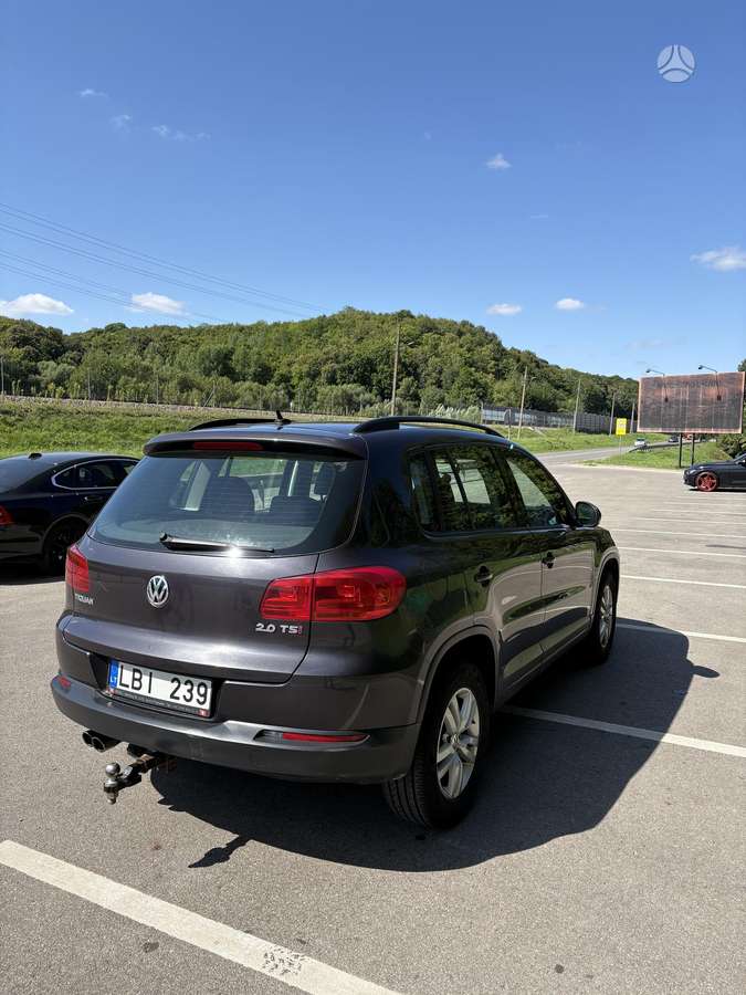 Volkswagen Tiguan - 4
