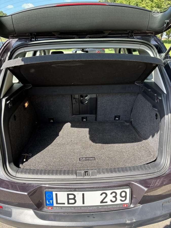 Volkswagen Tiguan - 12