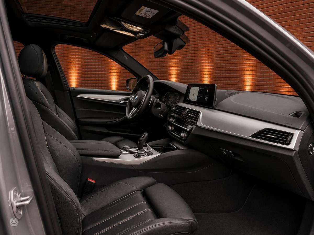 BMW 520, 2.0 l., Седан